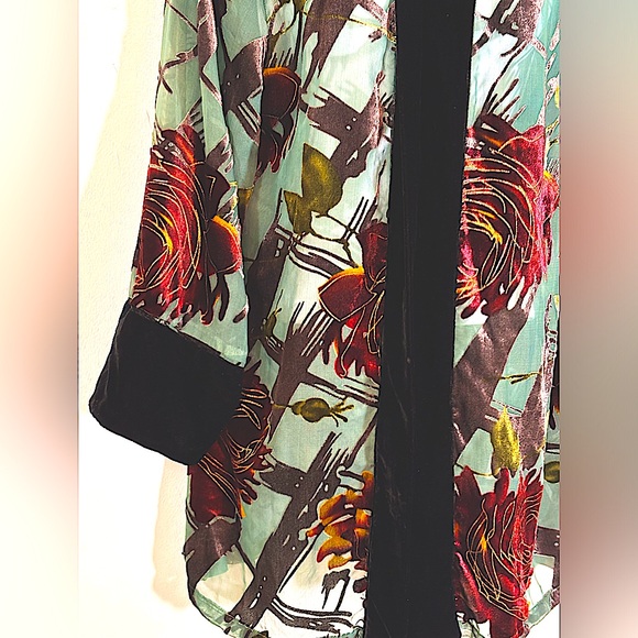 Kimono Jacket With  Black Velvet Trim Sheer Fabric With Velvet Design. 1 Size - Picture 4 of 13